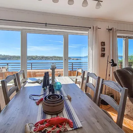 Holiday home Stunning In With House Sea View *